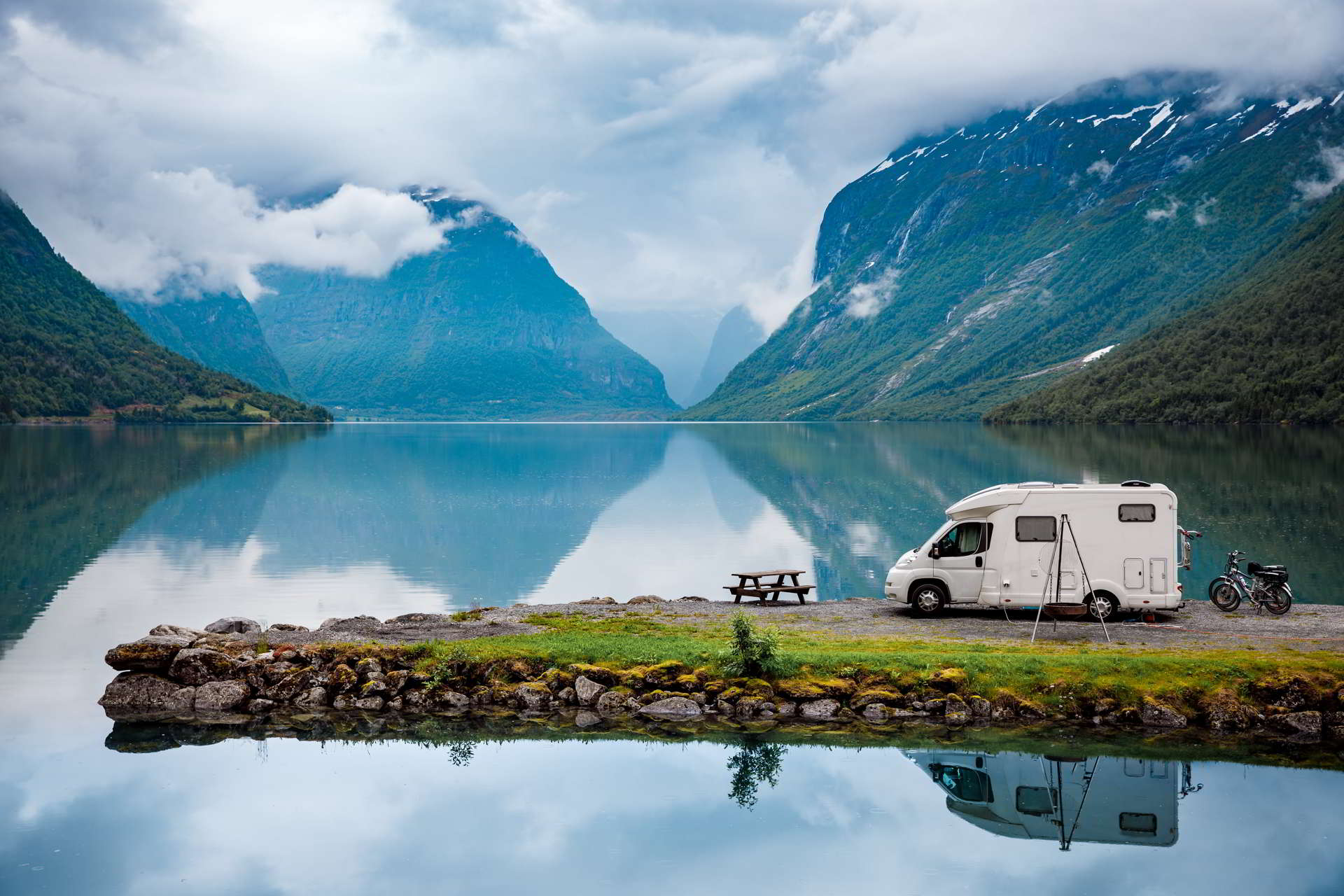 Friedas Camper  Wohnmobil & Camper mieten für unvergessliche Abenteuer